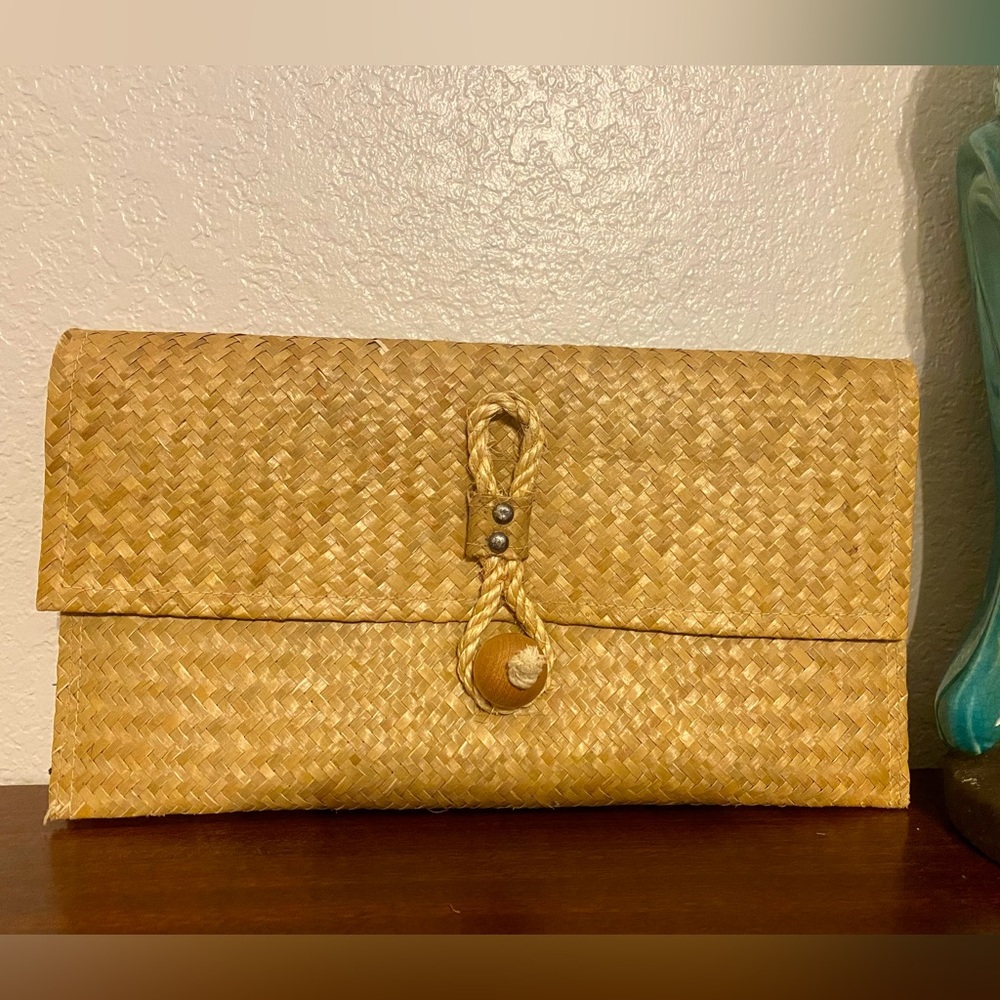 Vintage Woven Rattan Clutch